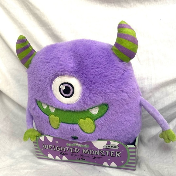 NEW Beastie Buddies Max the Purple Monster Weighted Plush 2.2 lb Stress Support - Picture 1 of 2